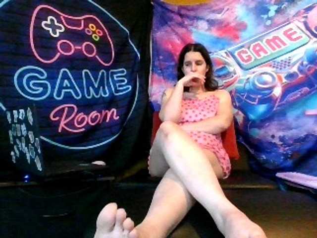 AlluringAli25 Live Cam and Statistics on UnifiedCams