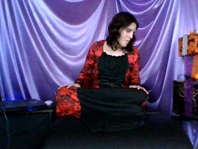 AlluringAli25