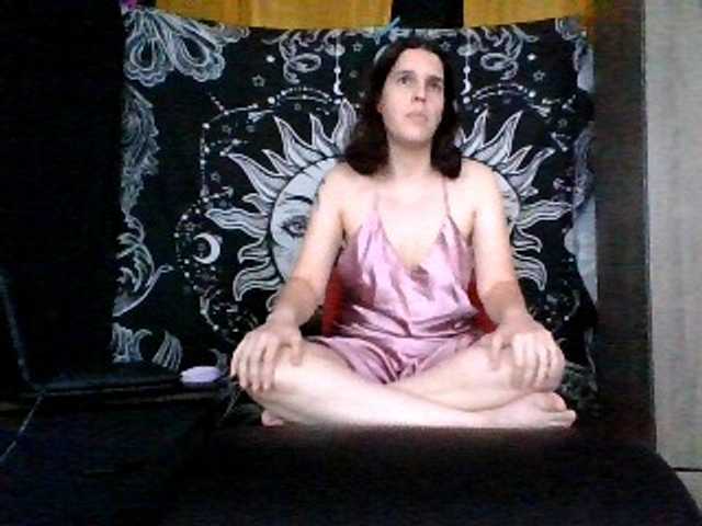 AlluringAli25 live cam on BongaCams