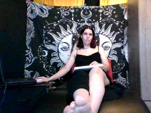 AlluringAli25 webcam