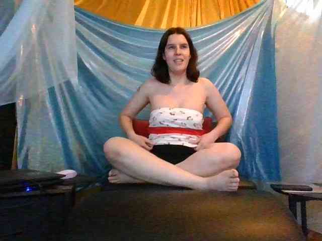 AlluringAli25 webcam