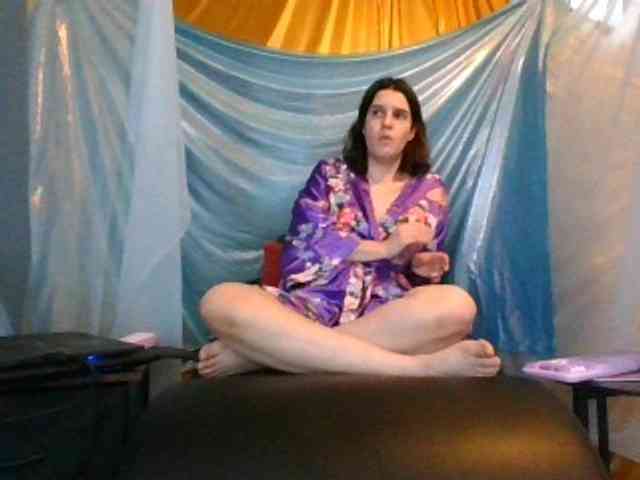 AlluringAli25 webcam