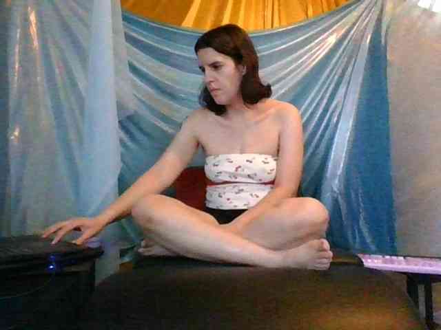 AlluringAli25 webcam