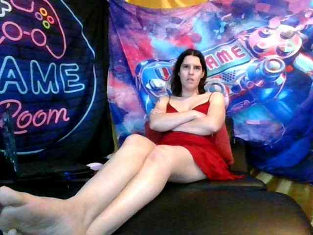 AlluringAli25 webcam