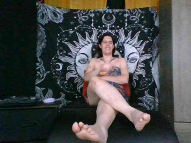 AlluringAli25 webcam