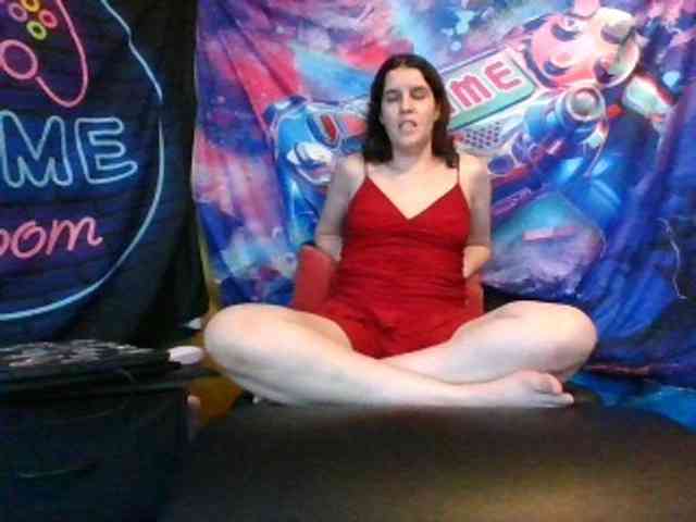 AlluringAli25 webcam