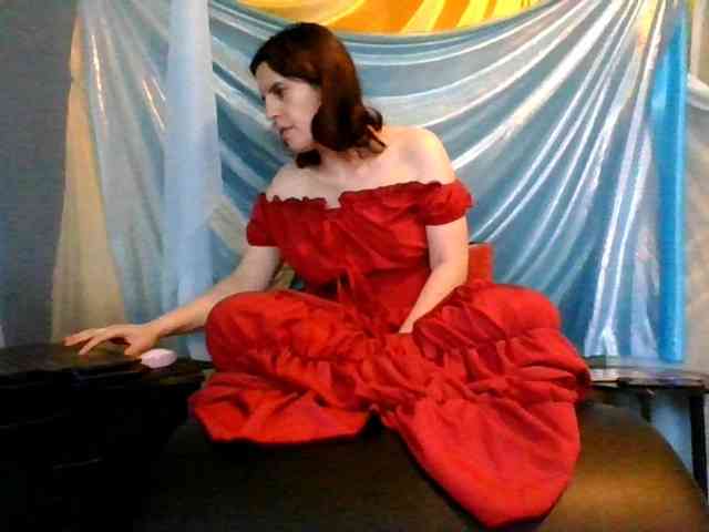 AlluringAli25 webcam