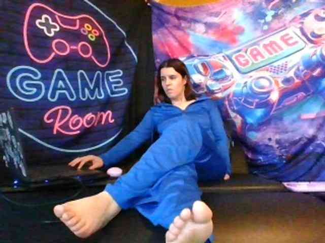 AlluringAli25 webcam