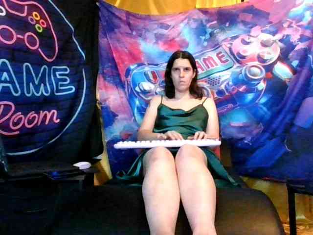 AlluringAli25 webcam