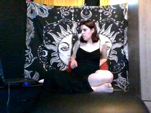 AlluringAli25 webcam