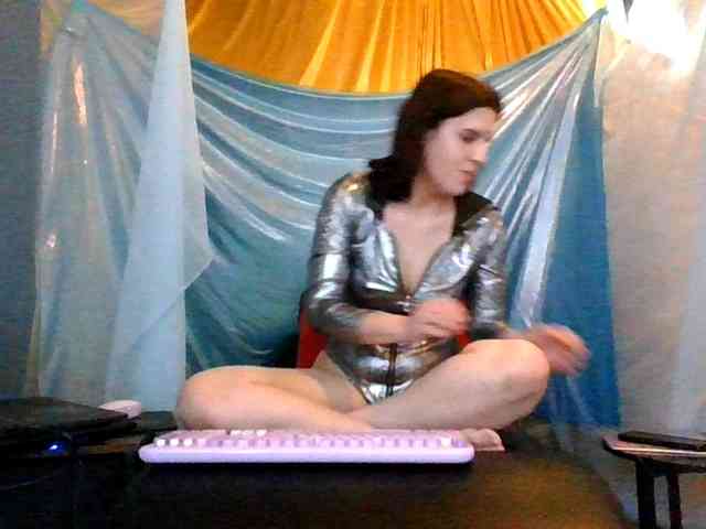 AlluringAli25 webcam