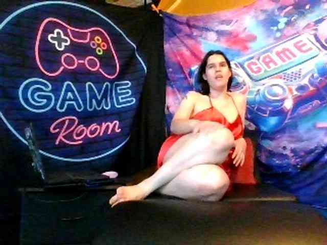 AlluringAli25 webcam