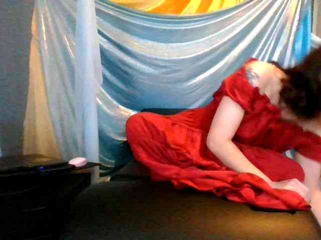 AlluringAli25 webcam