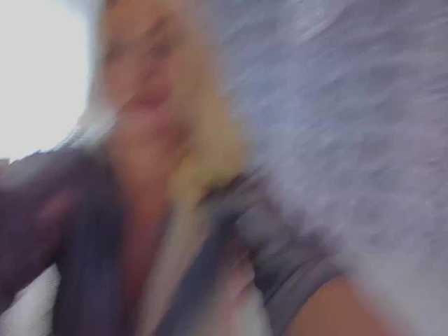 Alinn1 live cam on BongaCams