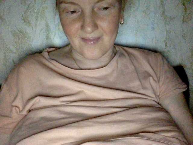 BlondyVio live cam on BongaCams