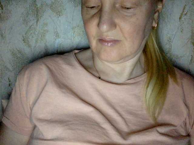 BlondyVio live cam on BongaCams