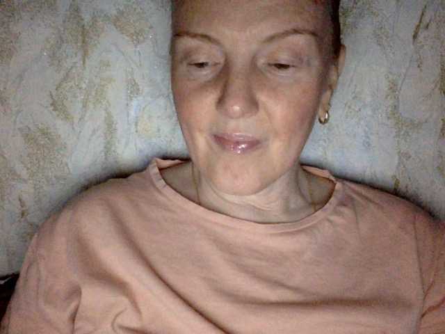 BlondyVio live cam on BongaCams