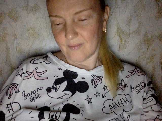 BlondyVio live cam on BongaCams
