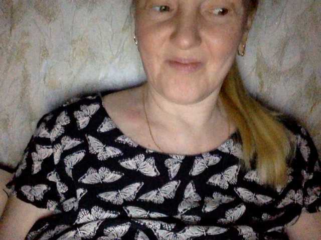 BlondyVio live cam on BongaCams