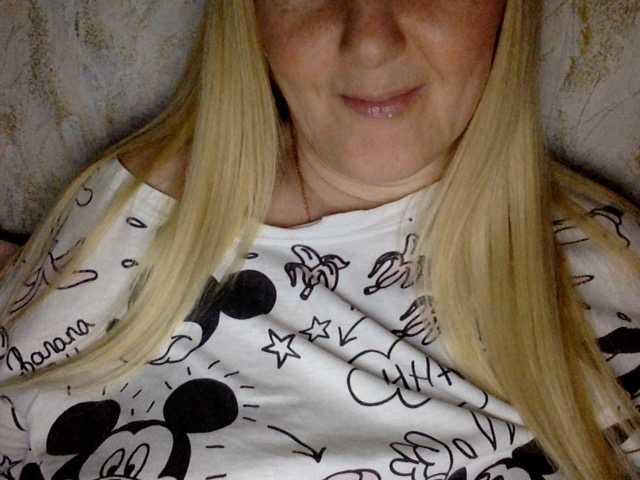 BlondyVio live cam on BongaCams