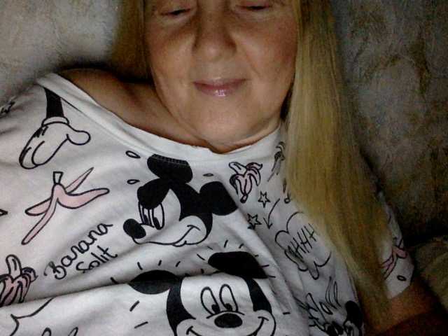 BlondyVio live cam on BongaCams