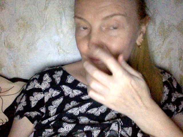 BlondyVio live cam on BongaCams