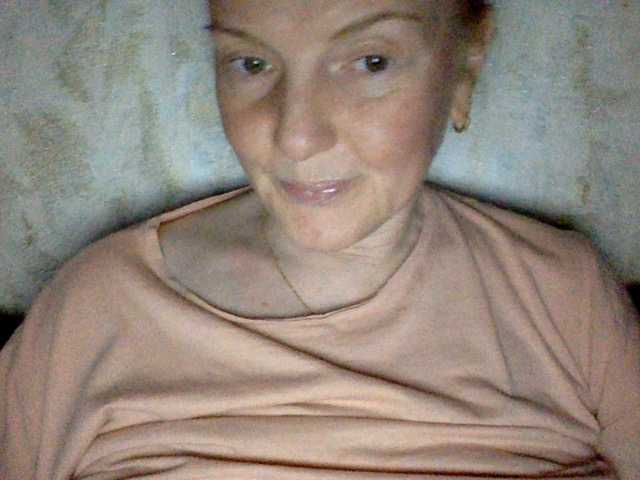 BlondyVio live cam on BongaCams
