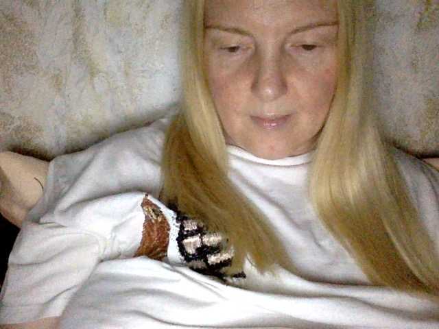 BlondyVio live cam on BongaCams