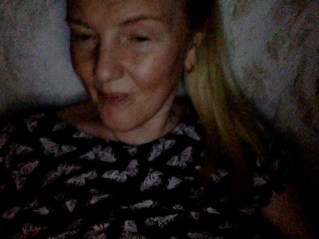 BlondyVio live cam on BongaCams