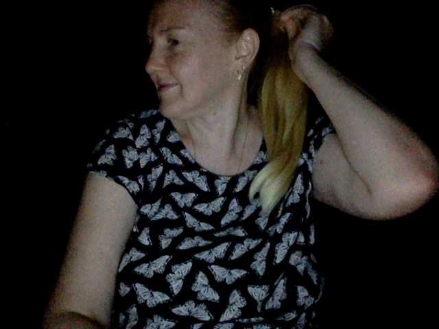 BlondyVio live cam on BongaCams
