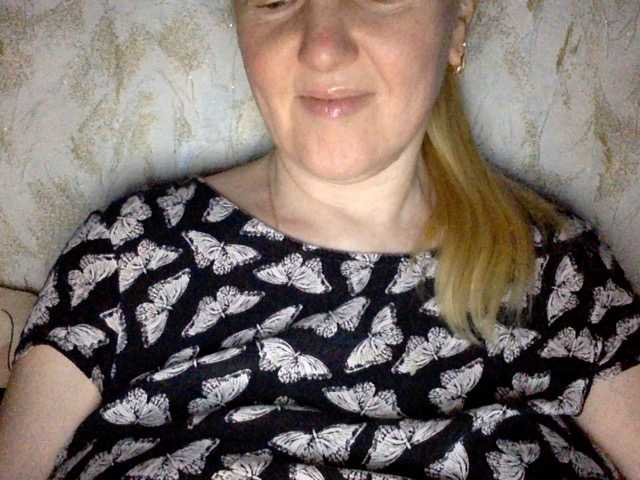 BlondyVio live cam on BongaCams