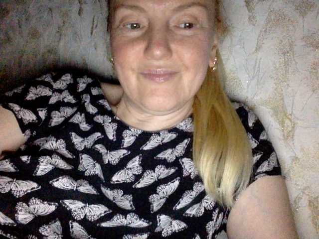 BlondyVio live cam on BongaCams