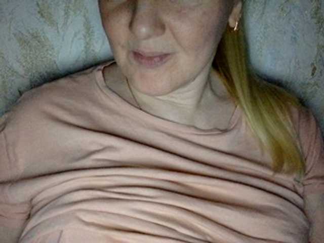 le modèle BlondyVio est en webcam porno dans un show sur le site bongacams, il possède les tags suivants: White/Caucasian,Blonde,Trimmed
