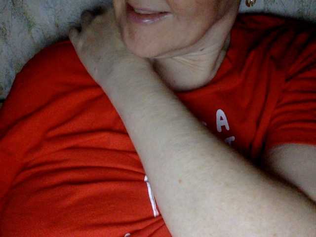 BlondyVio live cam on BongaCams