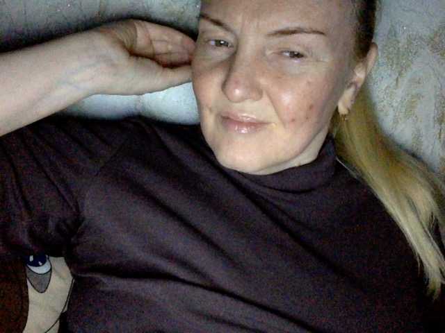 BlondyVio live cam on BongaCams