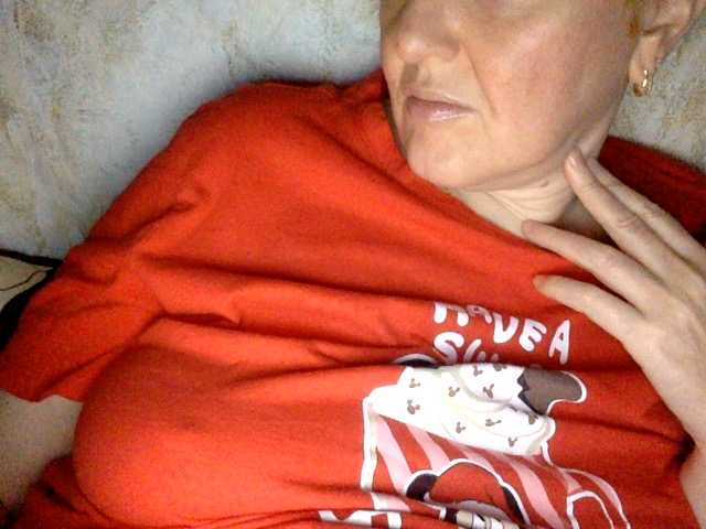 BlondyVio live cam on BongaCams