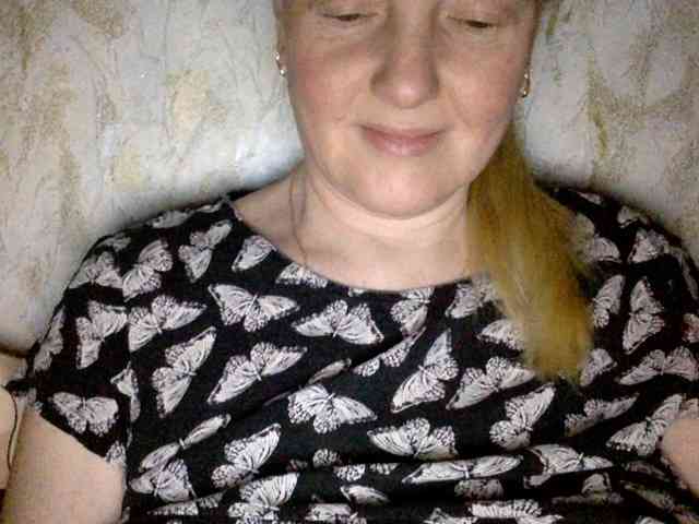 BlondyVio webcam
