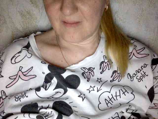 BlondyVio webcam