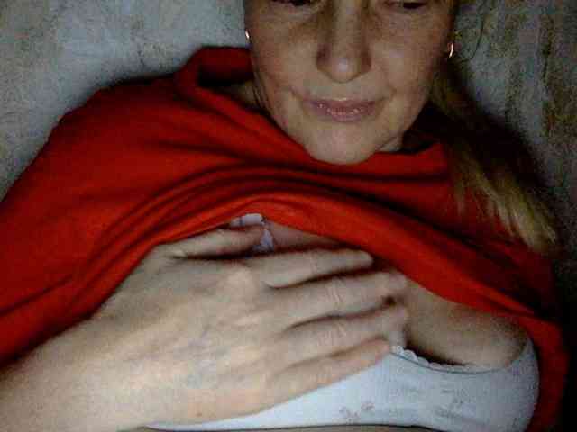 BlondyVio webcam