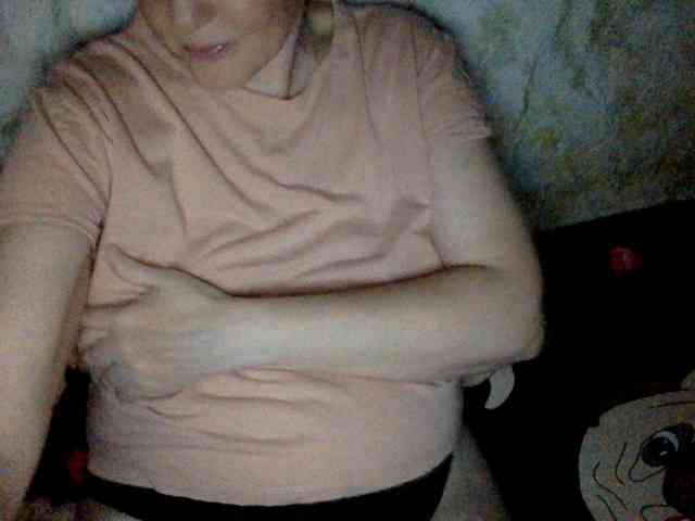 BlondyVio webcam