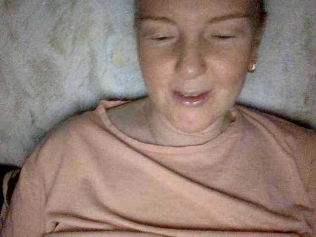 BlondyVio webcam