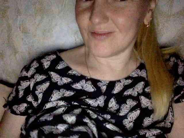 BlondyVio webcam