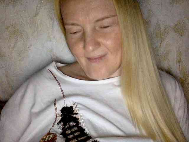 BlondyVio webcam