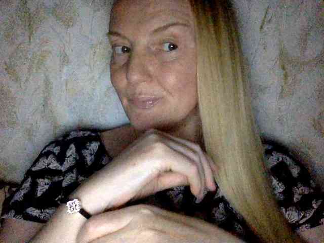 BlondyVio webcam