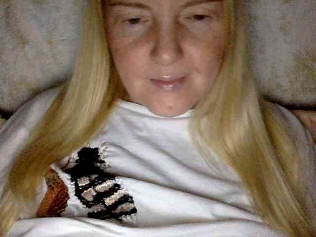 BlondyVio webcam