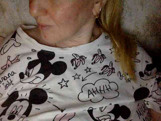 BlondyVio webcam
