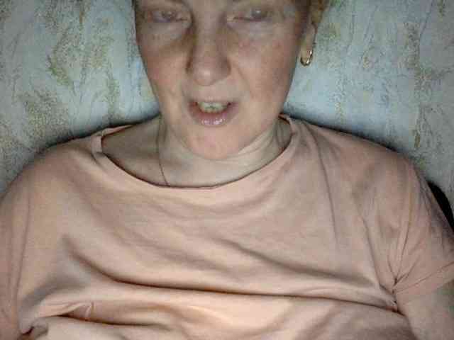 BlondyVio webcam