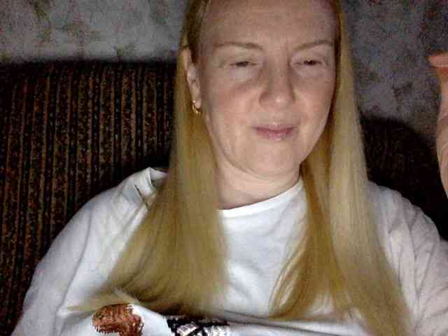 BlondyVio webcam