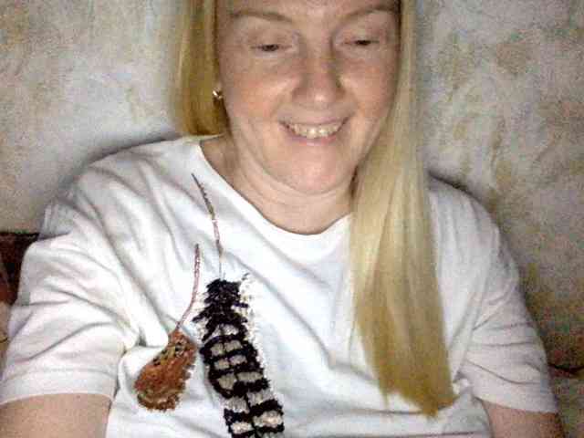 BlondyVio webcam
