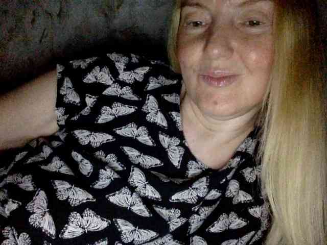 BlondyVio webcam